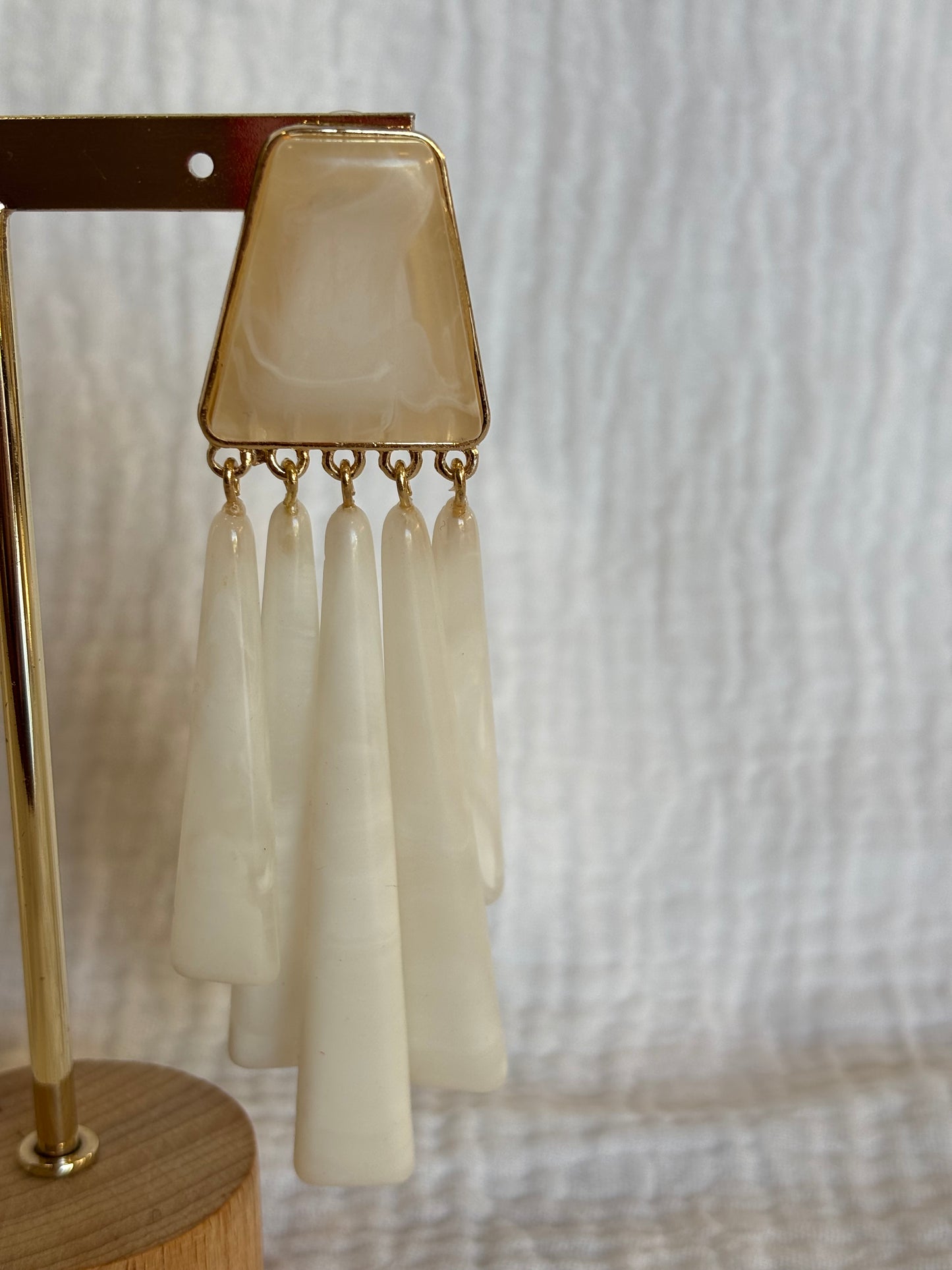 Pendiente Rosario beige