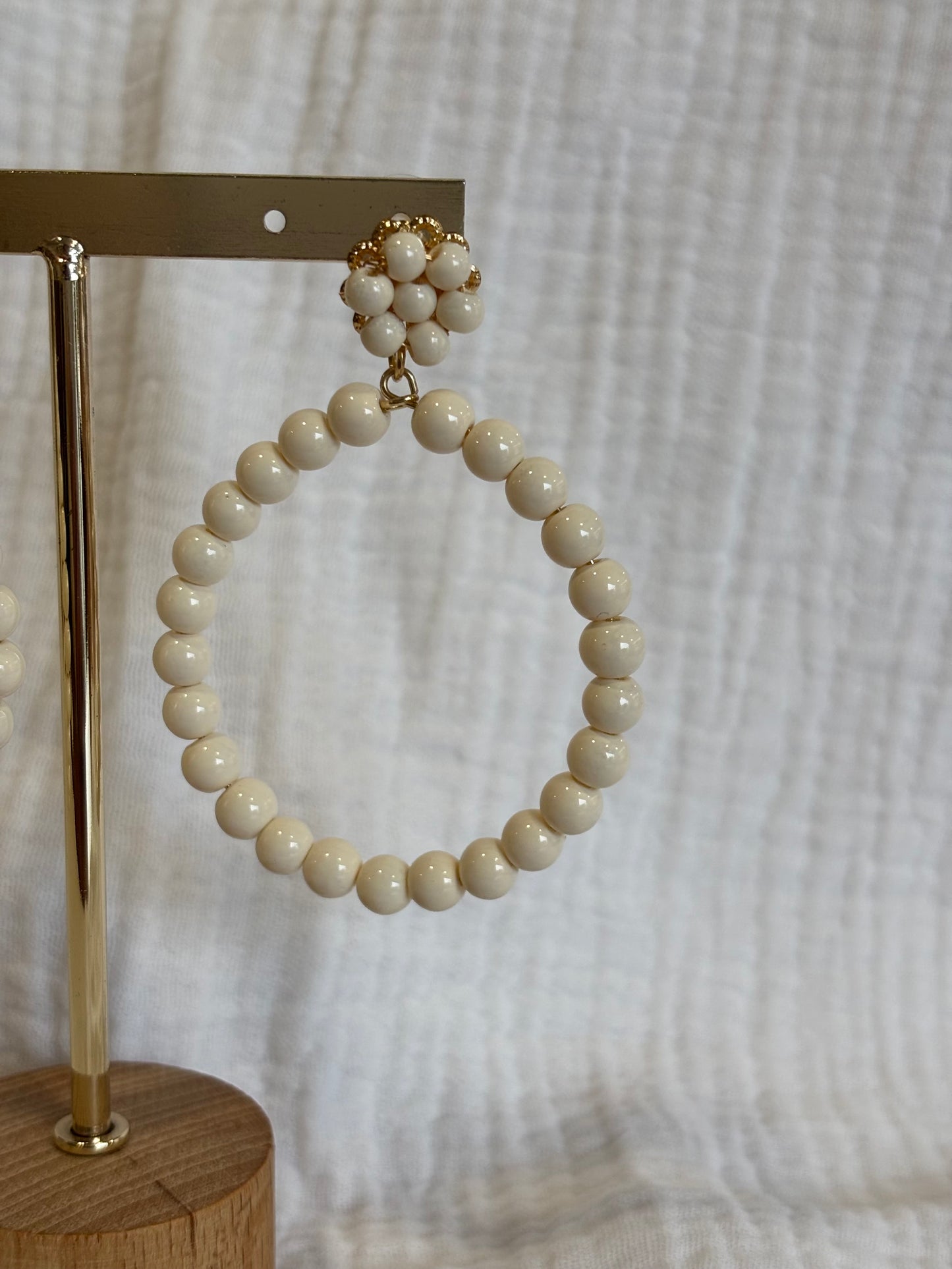 Pendiente Maca beige