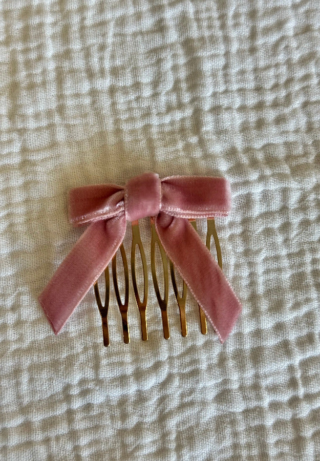Peinecillo terciopelo rosa