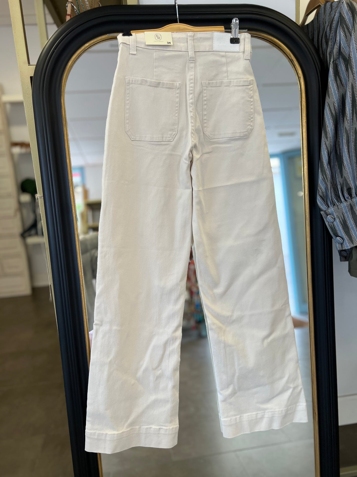 Pantalón beige estrellas