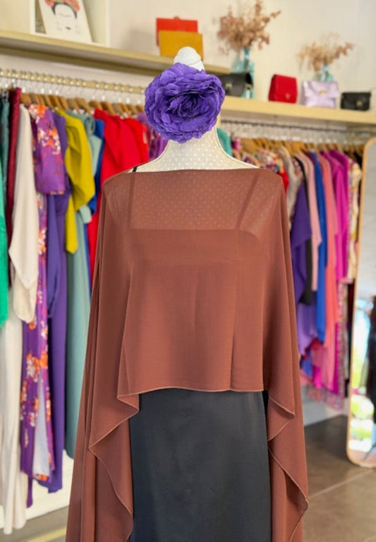 Capa de gasa marrón chocolate