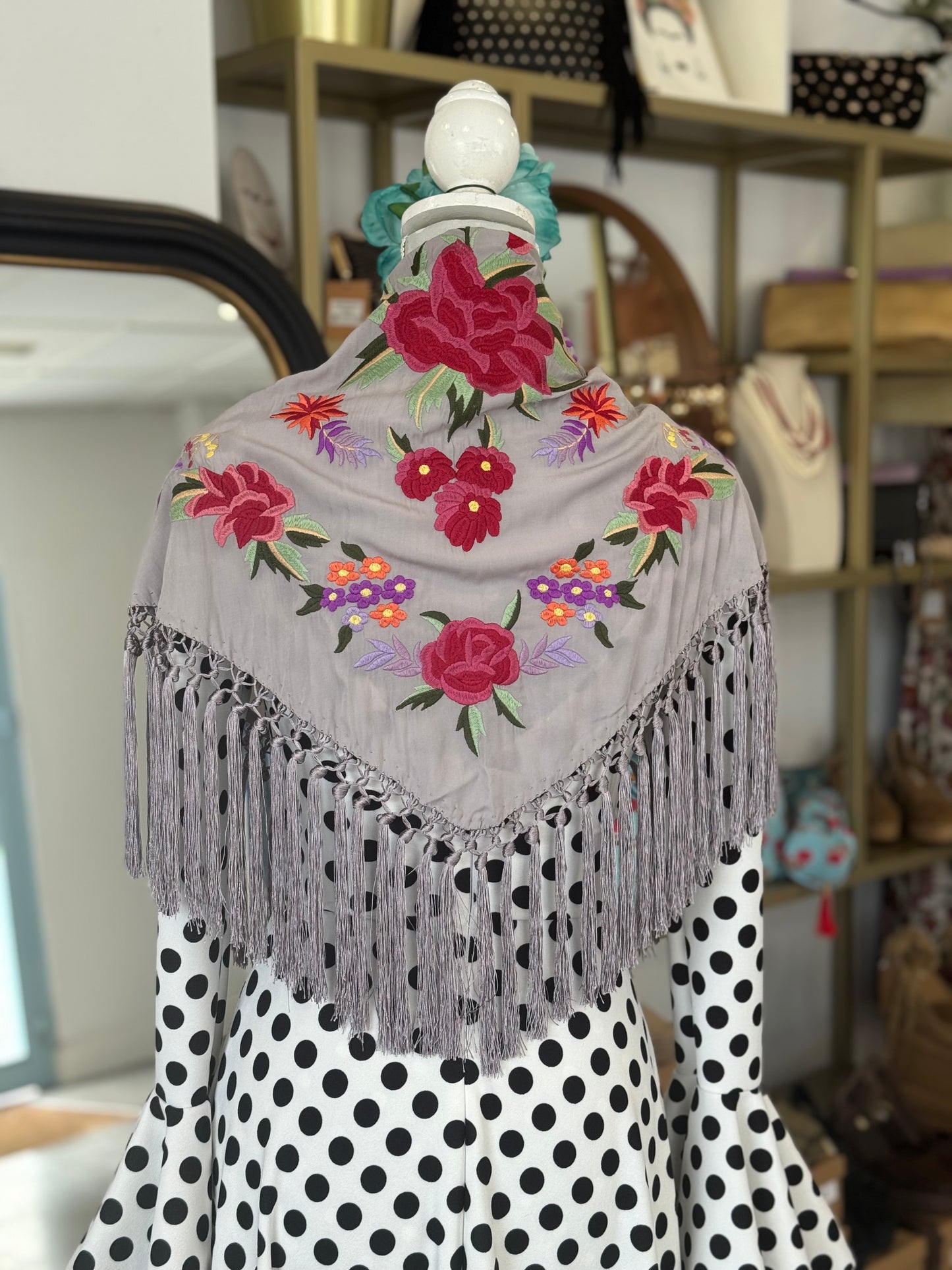 Mantón Laura Gris Perla