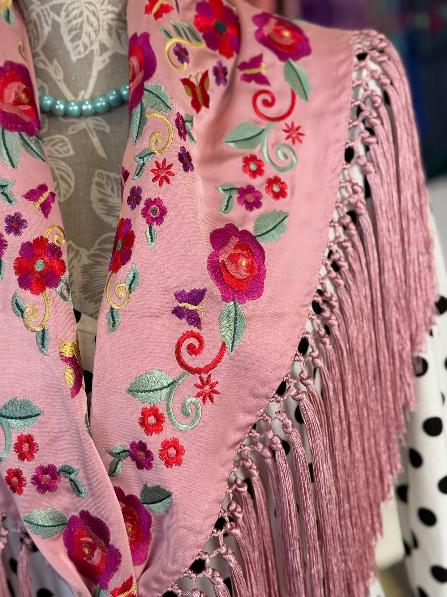 Mantón María rosa bebe