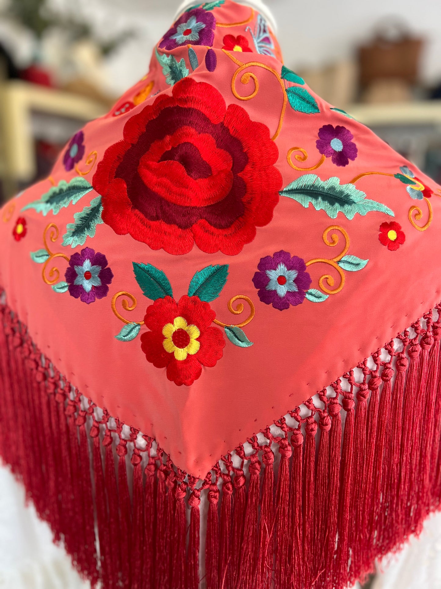 Mantón Celia Coral