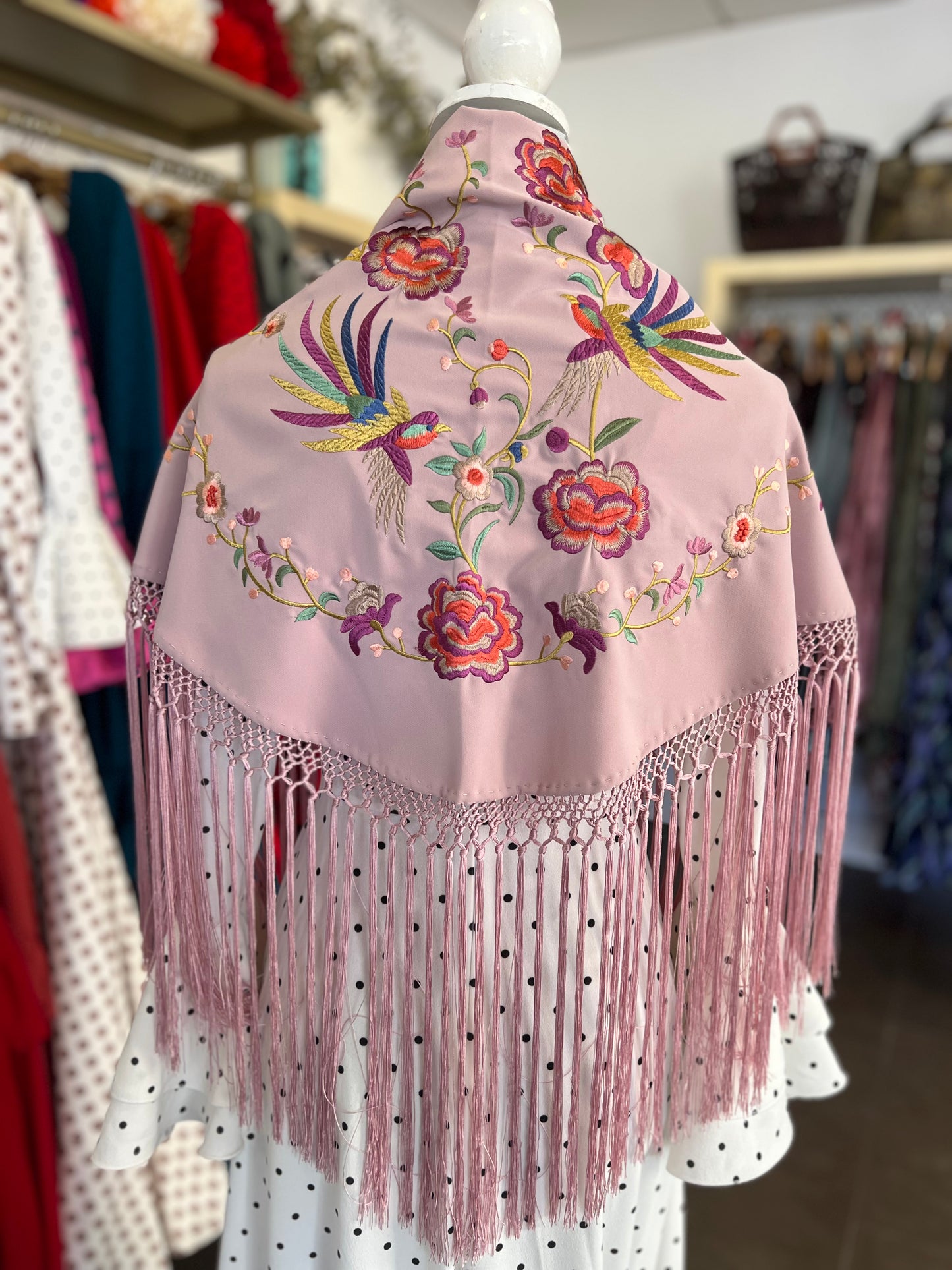 Mantón Pájaro Fondo Rosa
