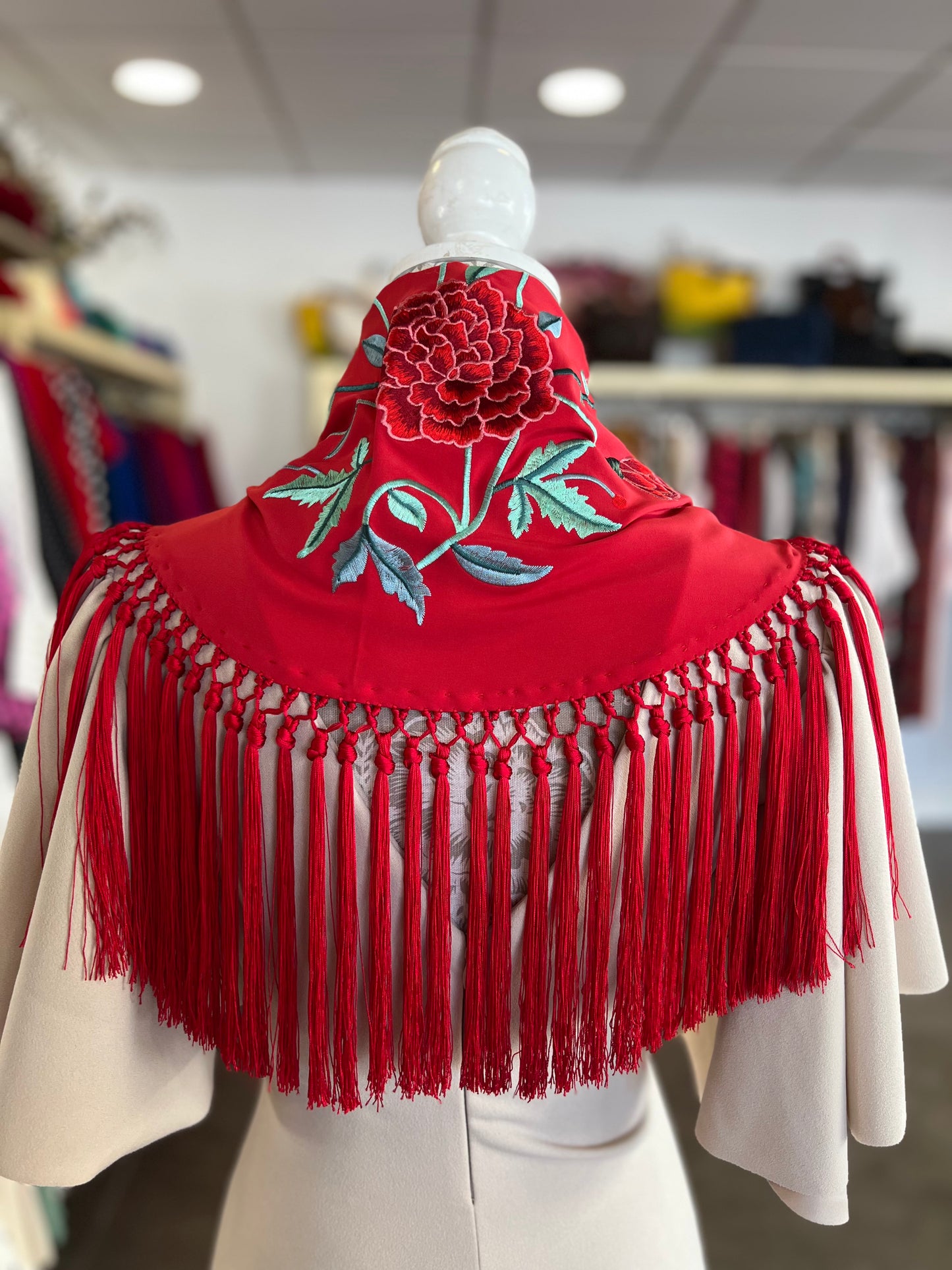 Mantón Clavel Rojo