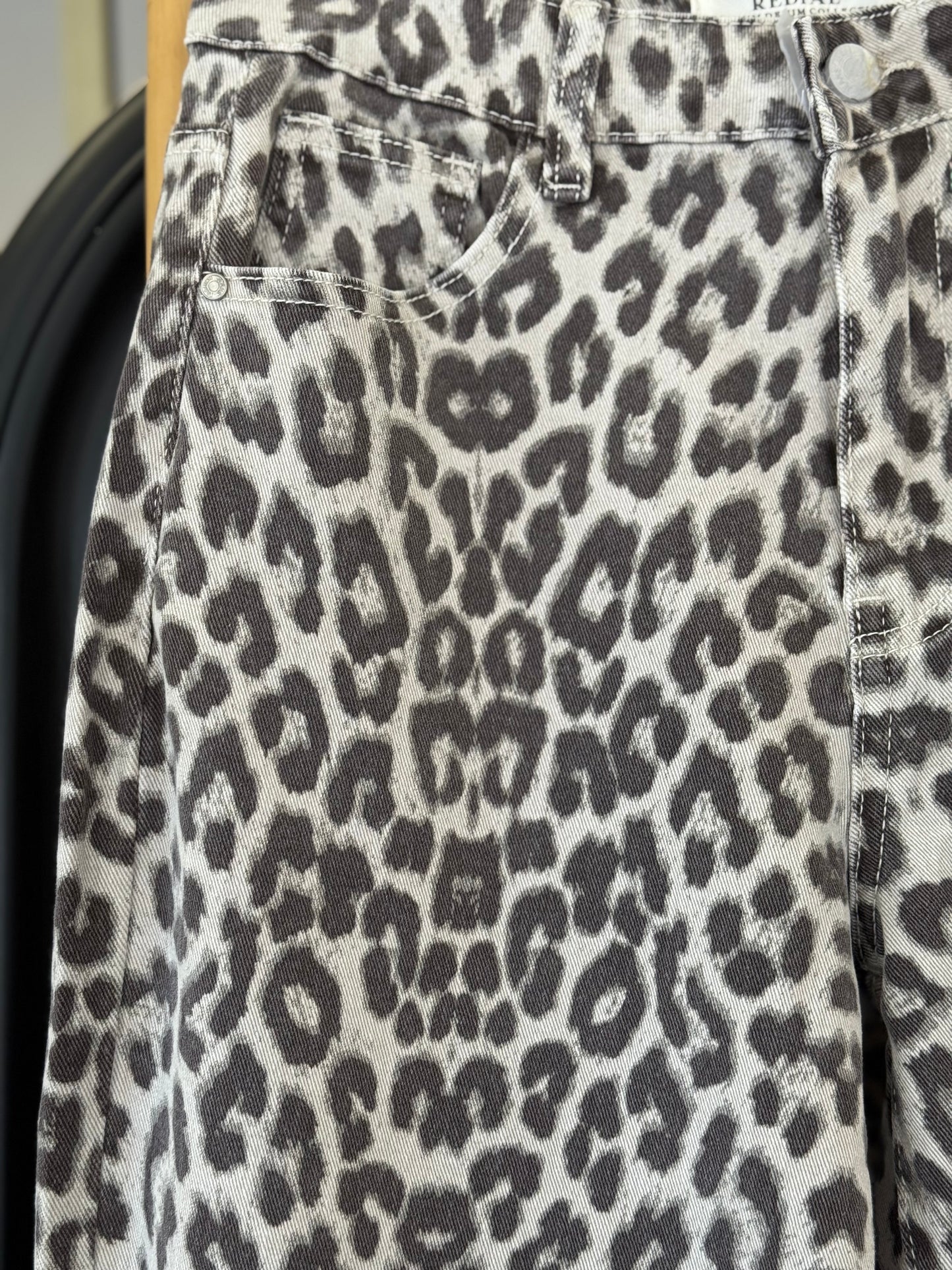 Pantalón Leopardo
