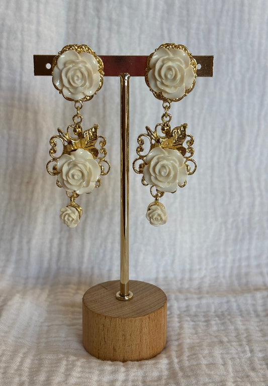 Pendiente Milagros beige