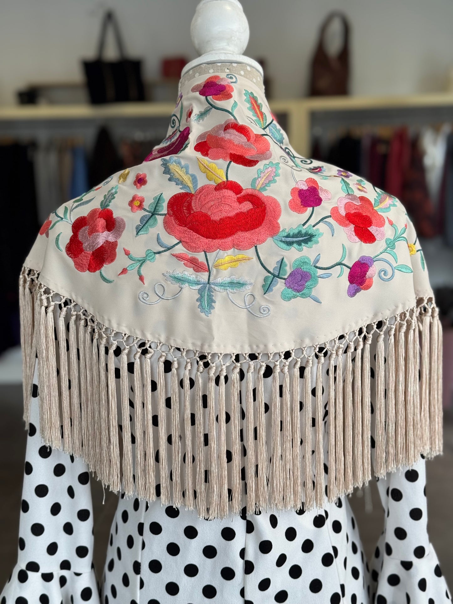 Mantón Carmen beige