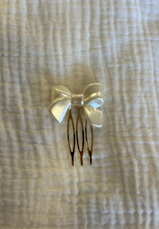 Peinecillo lazo blanco