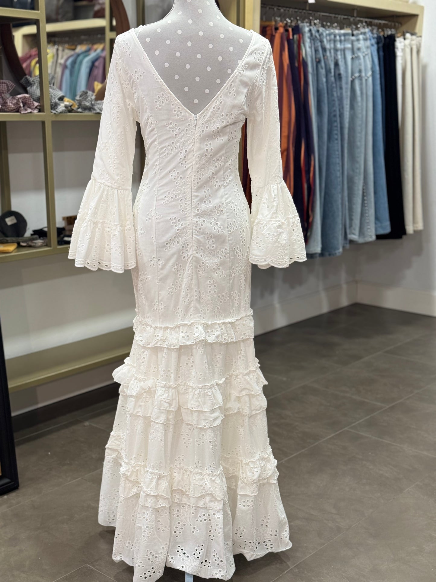 Traje flamenca perforado blanco
