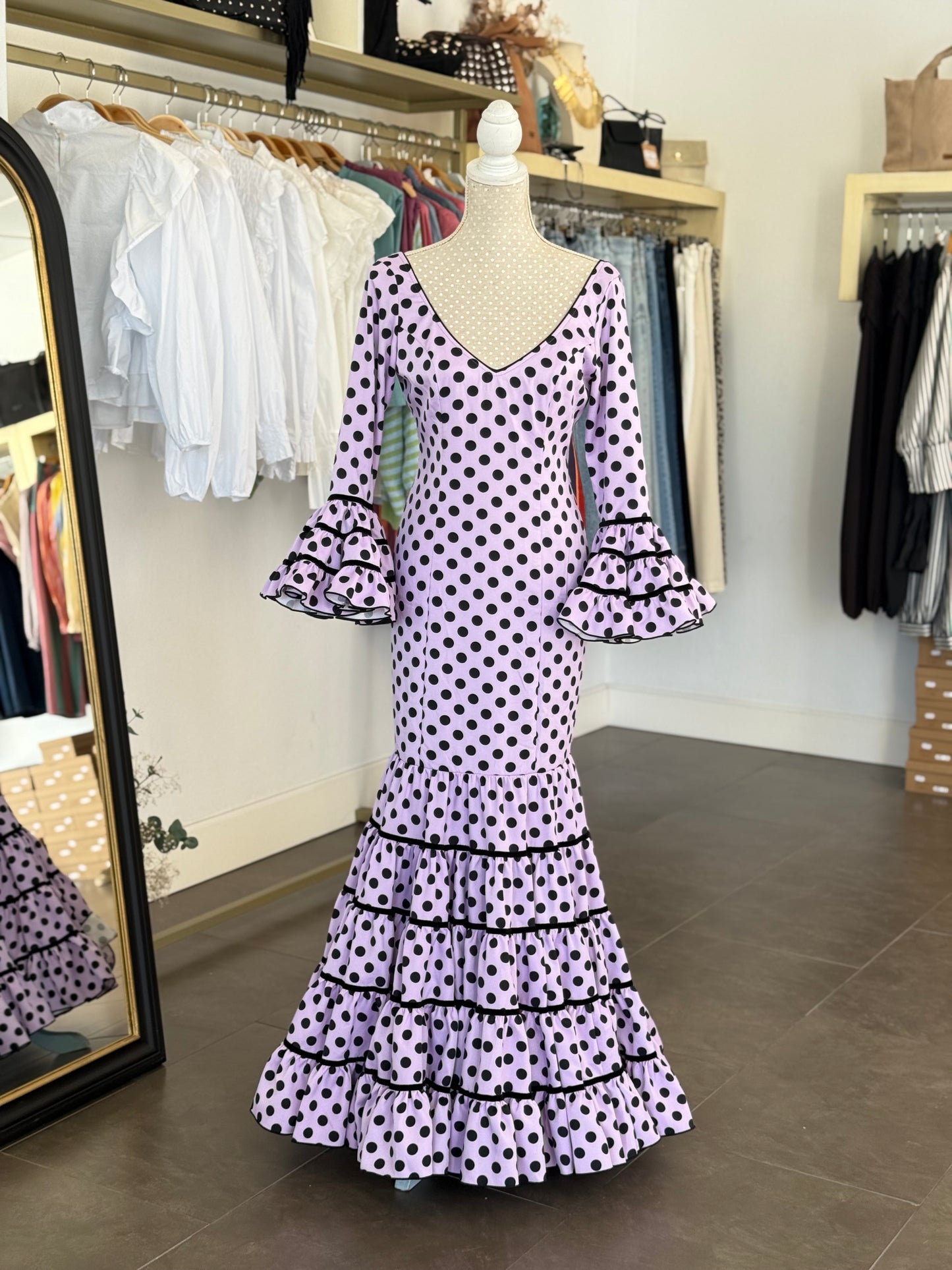 Traje flamenca Écija lila