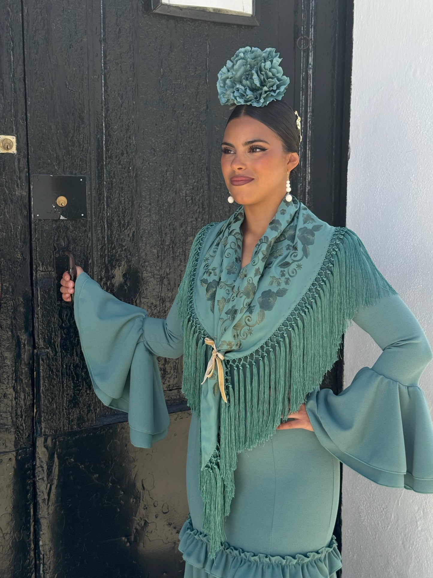 Mantón María al tono verde agua