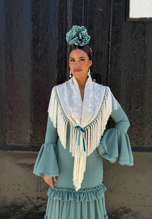 Mantón María al tono blanco roto