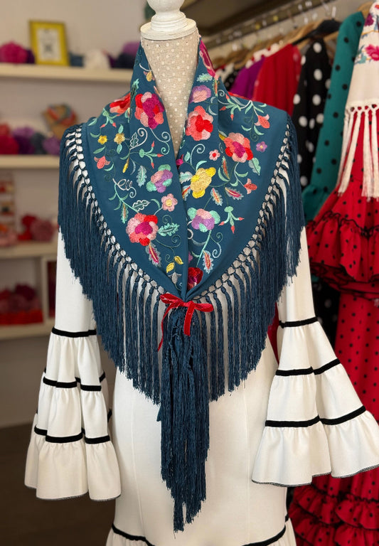 Mantón Carmen petróleo