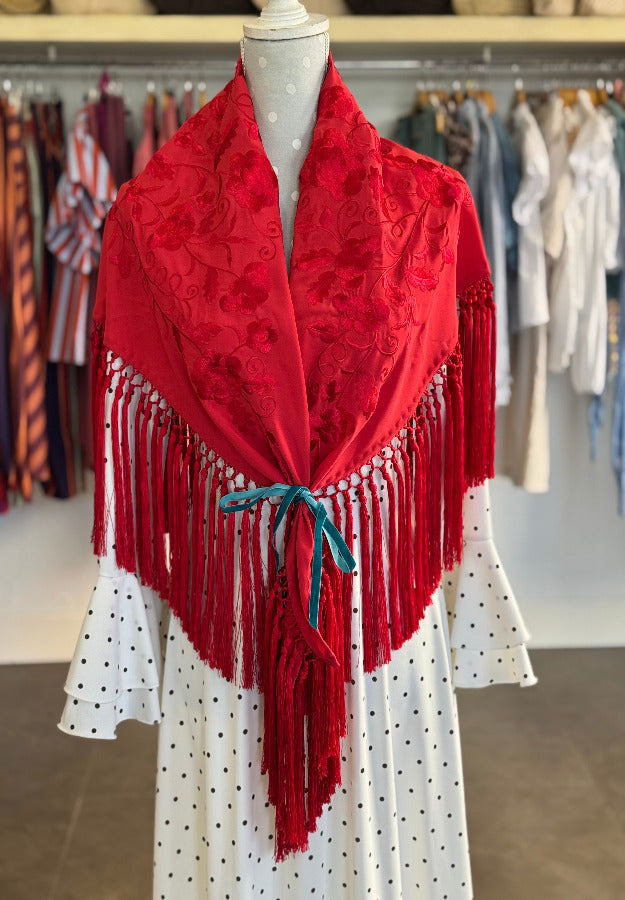 Mantón Ángela al tono rojo