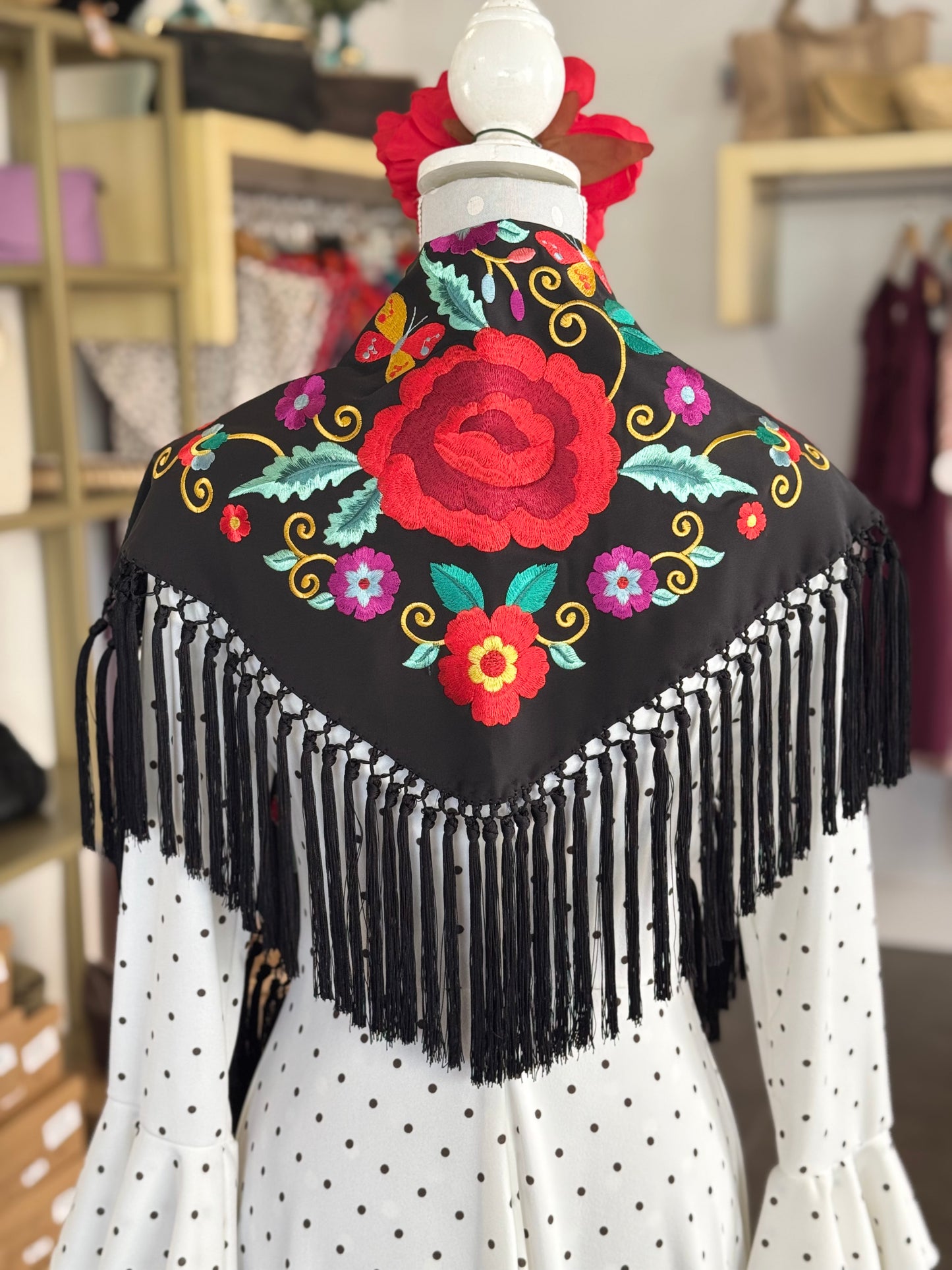 Mantón Celia negro