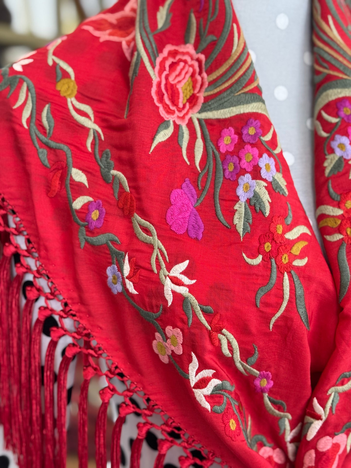 Mantón Lucía Rojo