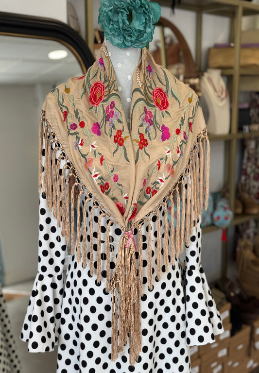 Mantón Lucía Camel