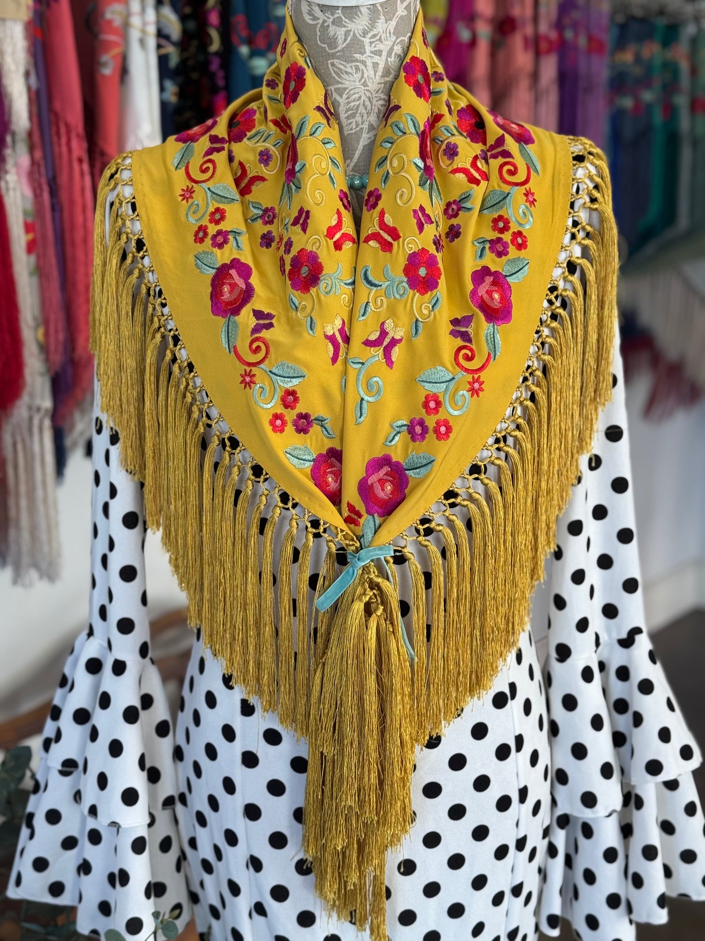 Mantón María mostaza