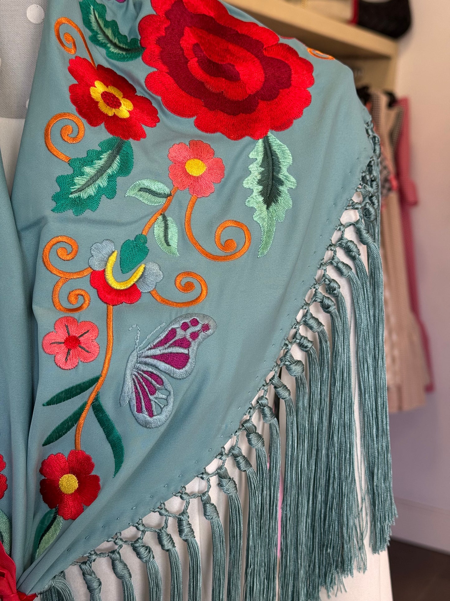 Mantón Celia turquesa