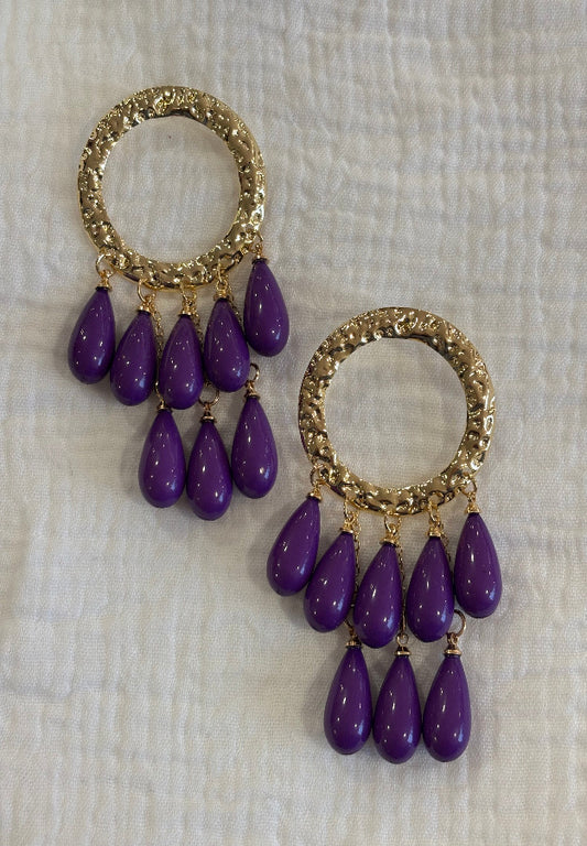 Pendiente lágrima morado