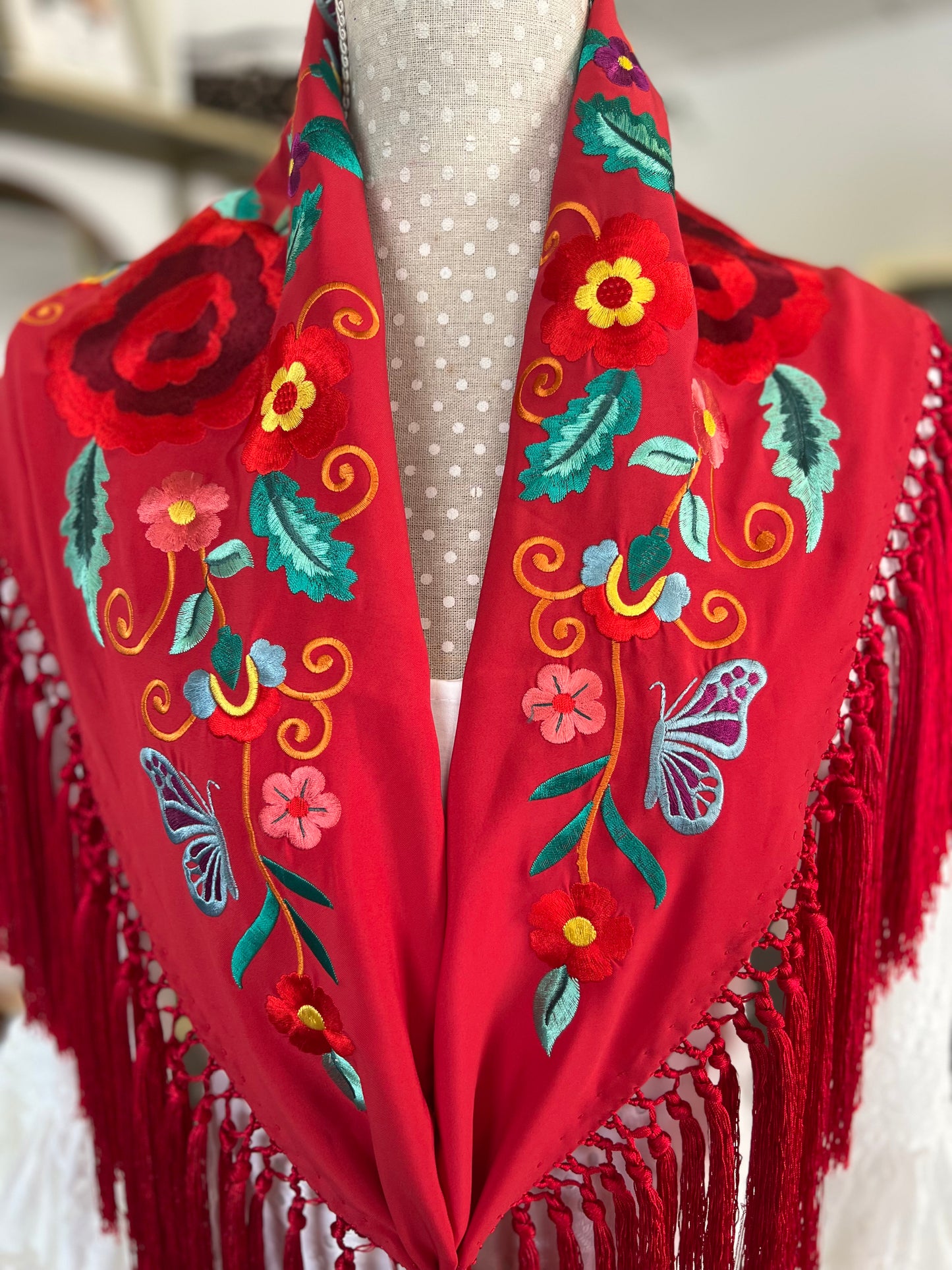 Mantón Celia Rojo