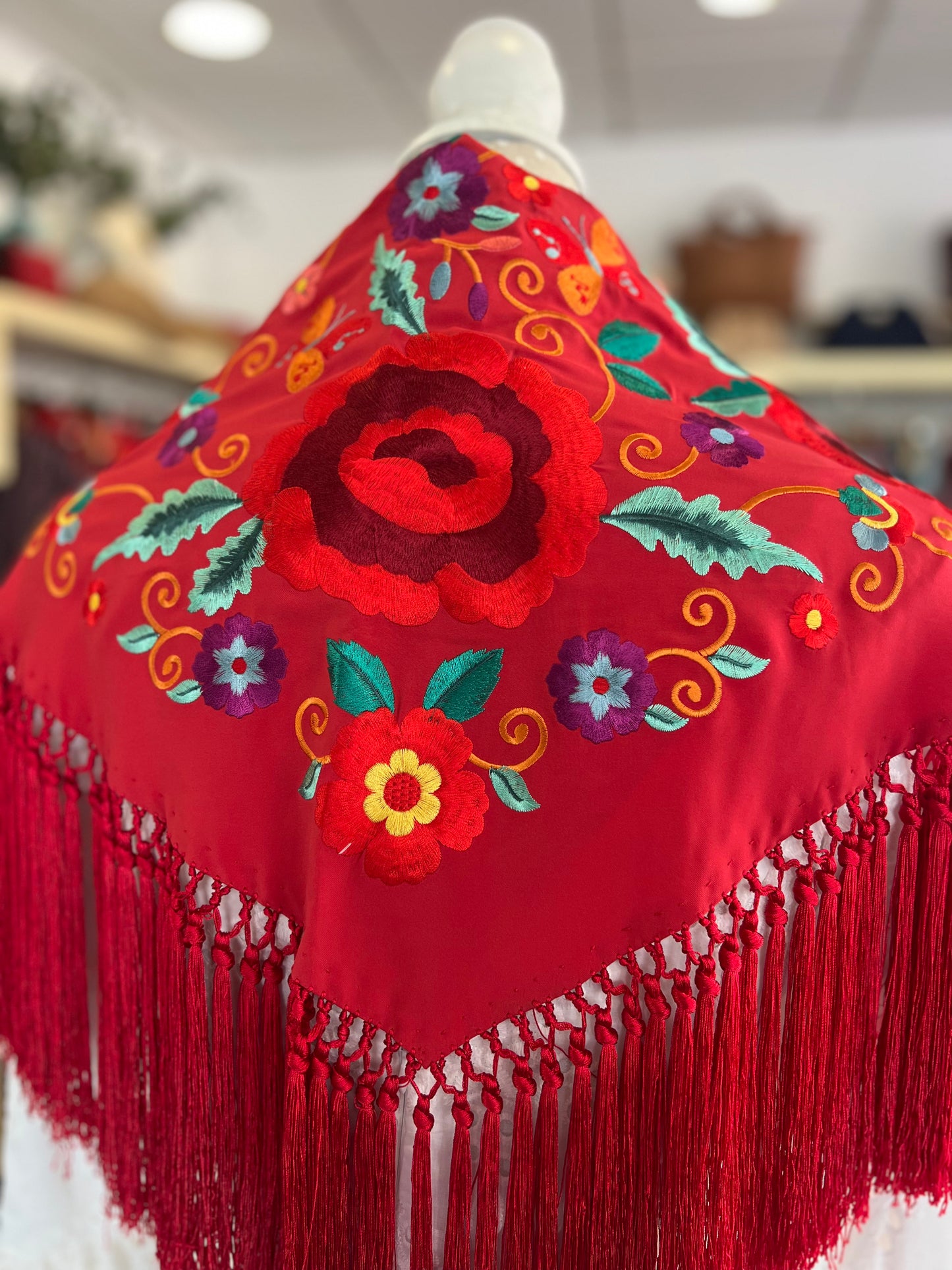 Mantón Celia Rojo