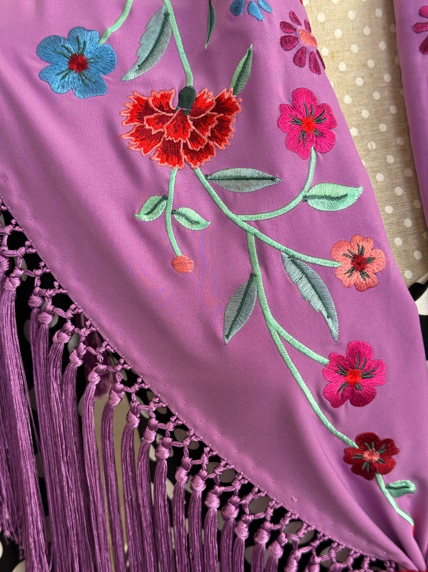 Mantón clavel lila