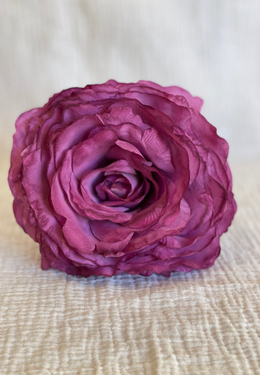 Rosa color malva oscuro