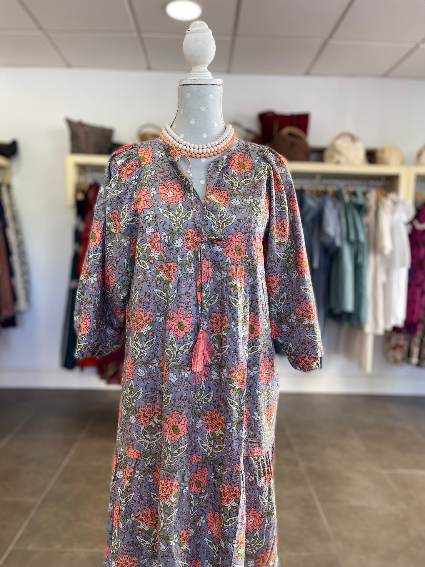 Vestido Indio grisaceo