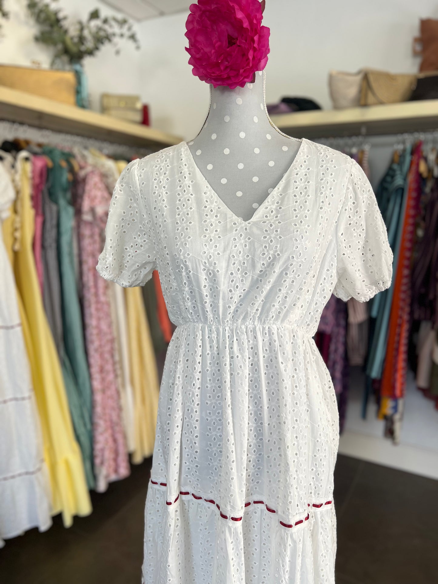 Bata Perforada Blanca