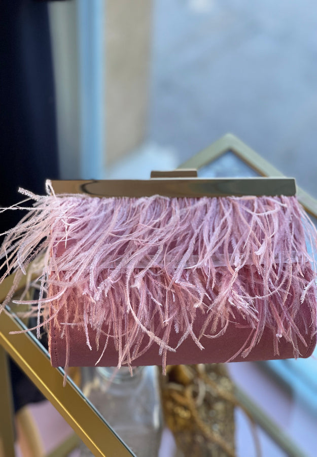 Cartera plumas rosa