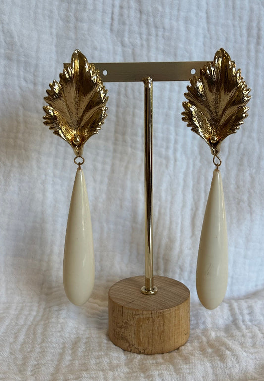 Pendiente Granada beige