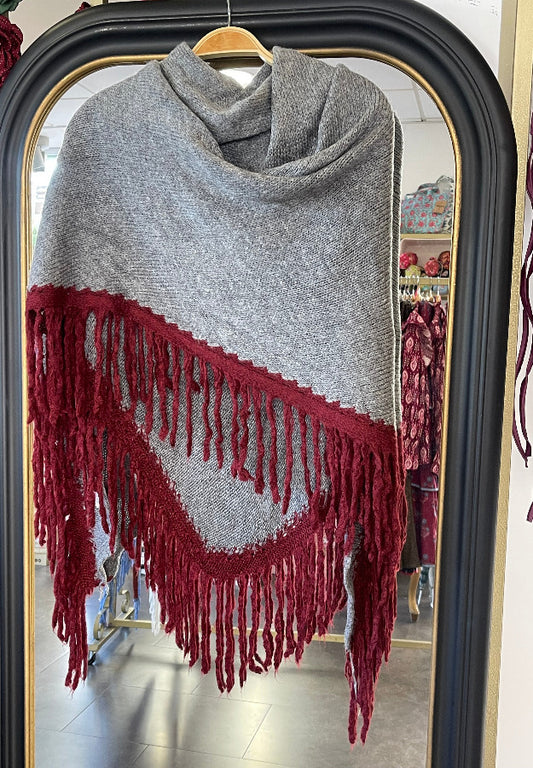 Poncho Gris y Burdeos