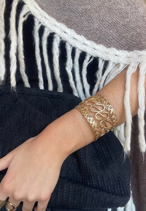 Brazalete Curvas